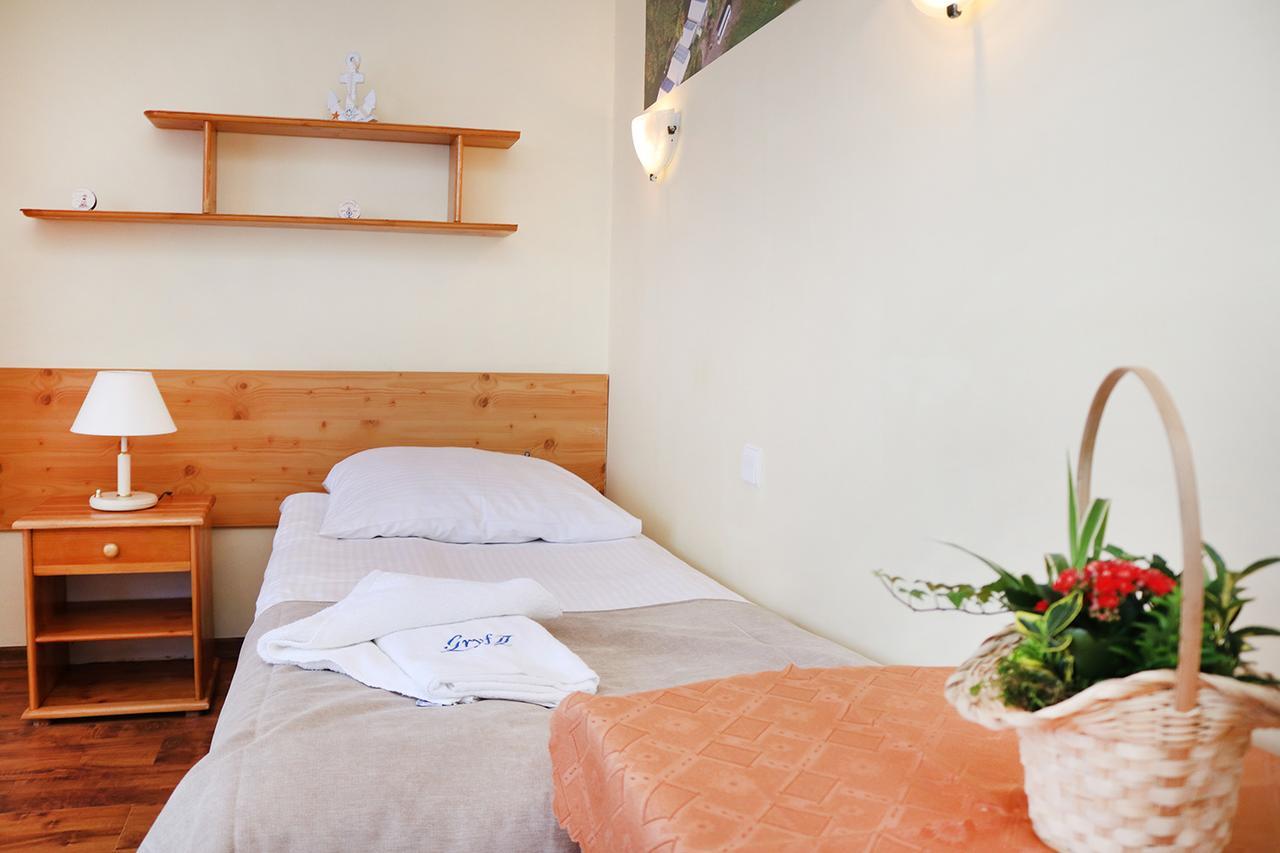 Osrodek Wypoczynkowy Gryf II Hotel Колобжег Екстериор снимка